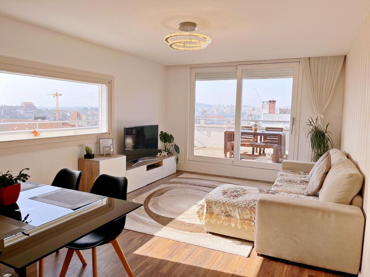 Unique Penthouse Porto Near Livaria Lello - 40M2 Terrace And Free Parking Exterior photo